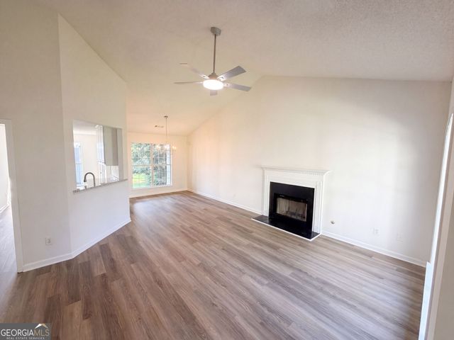 1088 Meadow Glen Circle, Fairburn, GA 30213