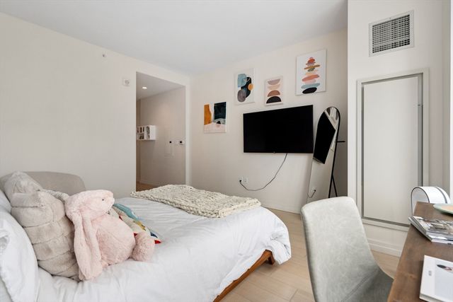 1 Franklin St 2507, Boston, MA 02110