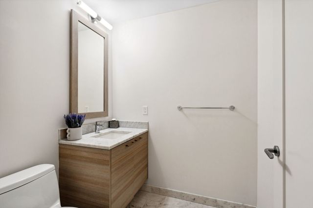 1 Franklin St 2507, Boston, MA 02110