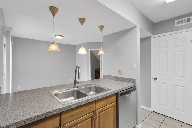 1642 Park Row Drive, K, Columbus, OH 43235