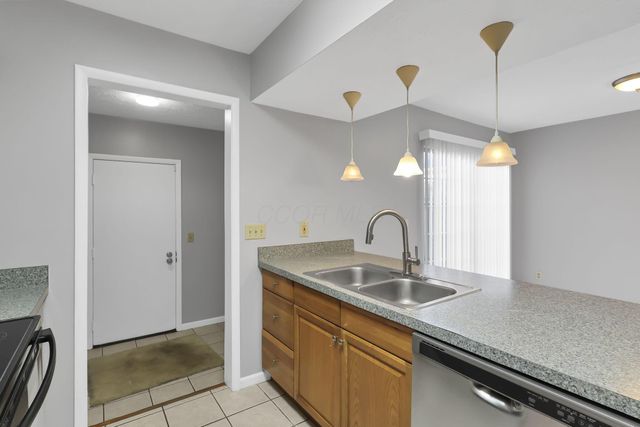 1642 Park Row Drive, K, Columbus, OH 43235