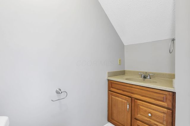 1642 Park Row Drive, K, Columbus, OH 43235