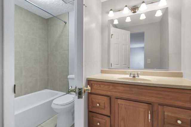 1642 Park Row Drive, K, Columbus, OH 43235