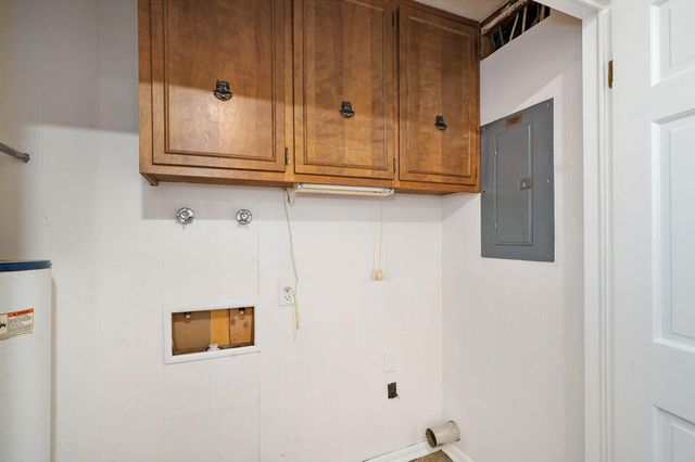 701 Hillcrest Avenue, Nixa, MO 65714