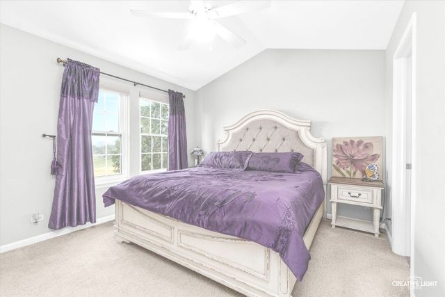 2430 Courtyard Circle 5, Aurora, IL 60506