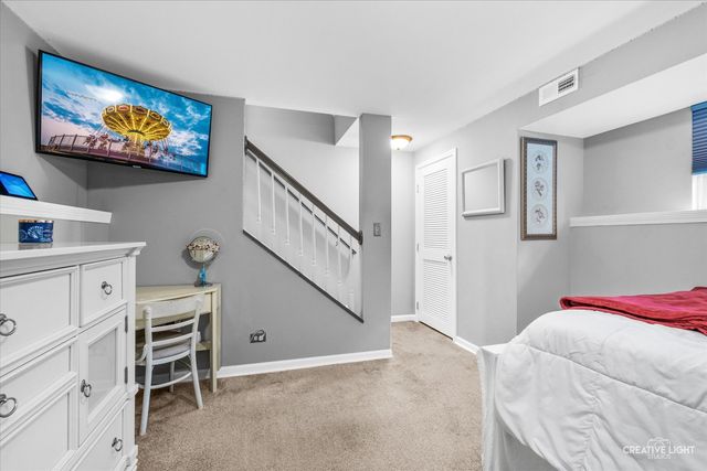 2430 Courtyard Circle 5, Aurora, IL 60506