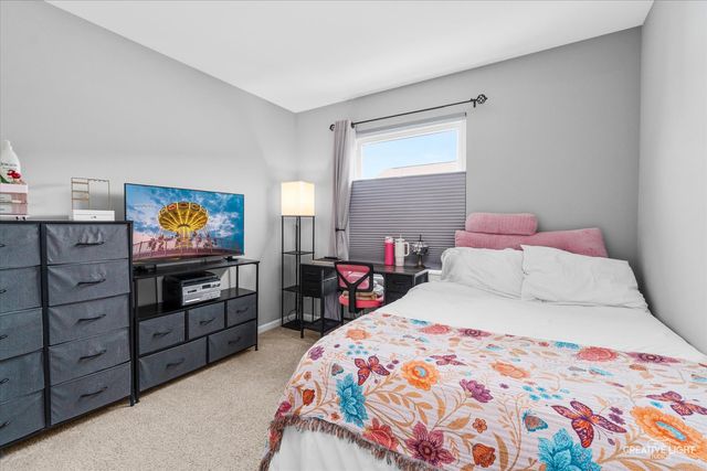 2430 Courtyard Circle 5, Aurora, IL 60506