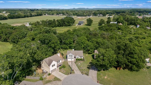 1005 Aretha Dr, Murfreesboro, TN 37128