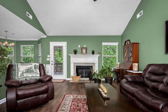 1005 Aretha Dr, Murfreesboro, TN 37128