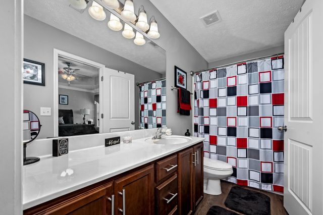 1005 Aretha Dr, Murfreesboro, TN 37128