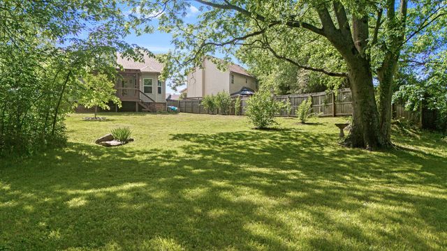 1005 Aretha Dr, Murfreesboro, TN 37128
