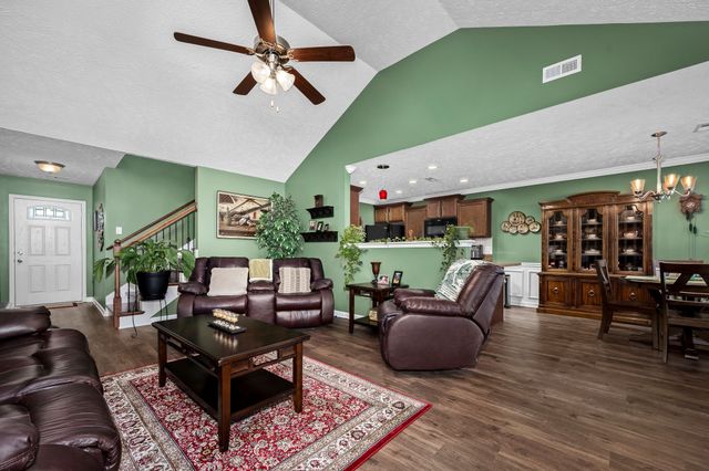 1005 Aretha Dr, Murfreesboro, TN 37128