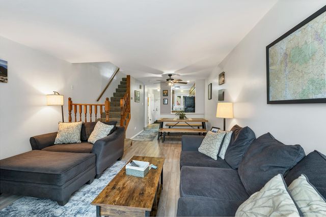 9 Shelburne Road, Merrimack, NH 03054