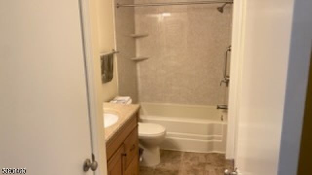 29 Timber Dr 80, Clifton City, NJ 07014