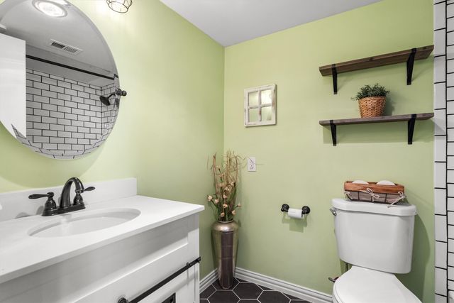 2426 Northlake Court, Irving, TX 75038