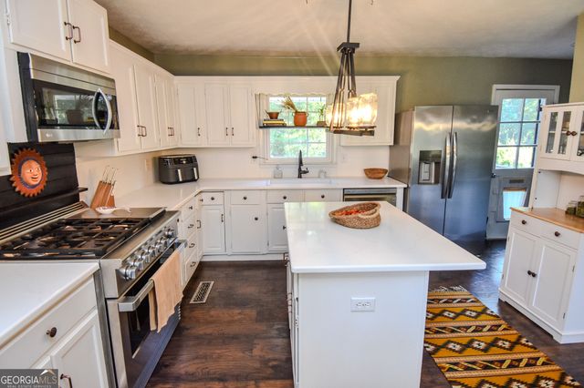 512 Hood Road, Concord, GA 30206