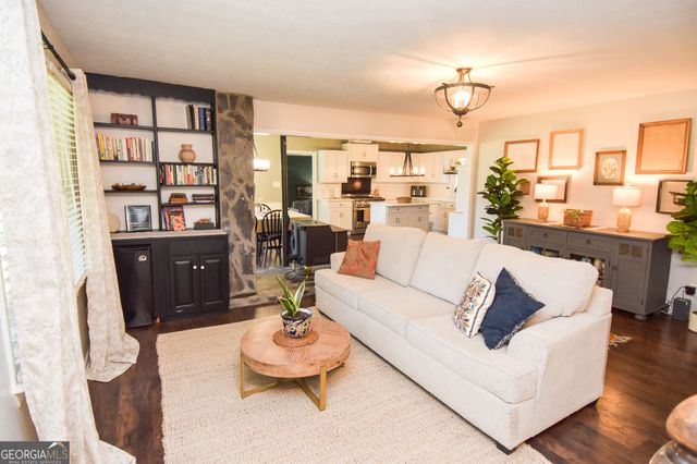 512 Hood Road, Concord, GA 30206