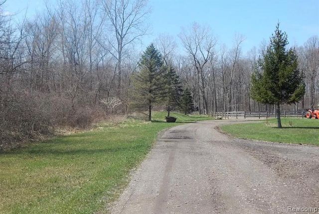 4441 Mack Road, Howell, MI 48855