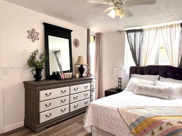 2811 Somerset Dr 211, Lauderdale Lakes, FL 33311