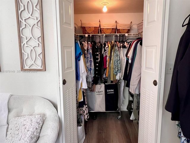 2811 Somerset Dr 211, Lauderdale Lakes, FL 33311