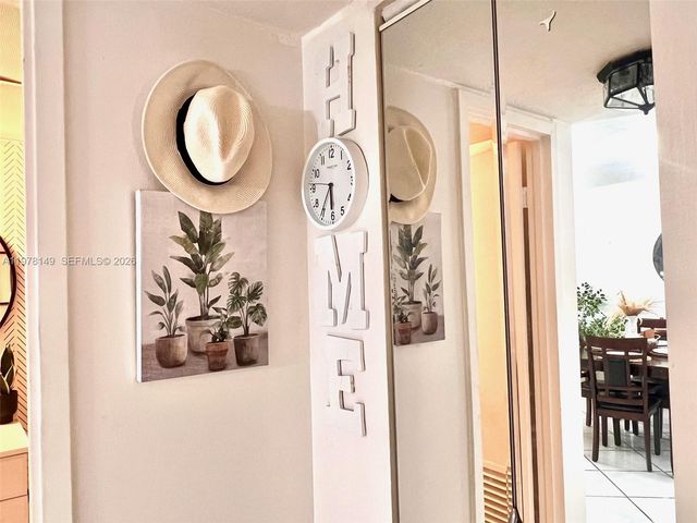 2811 Somerset Dr 211, Lauderdale Lakes, FL 33311