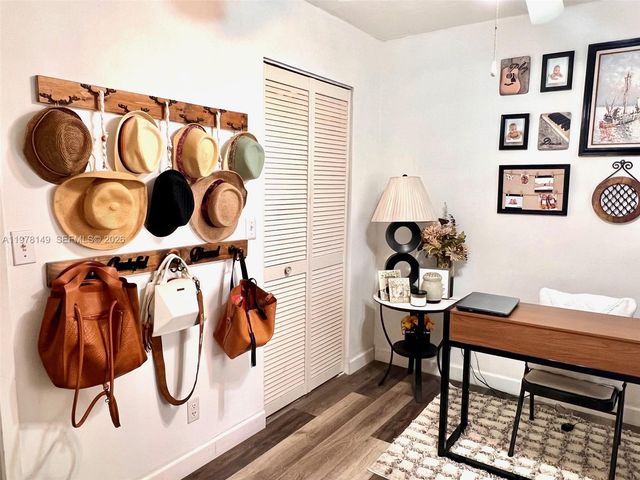 2811 Somerset Dr 211, Lauderdale Lakes, FL 33311