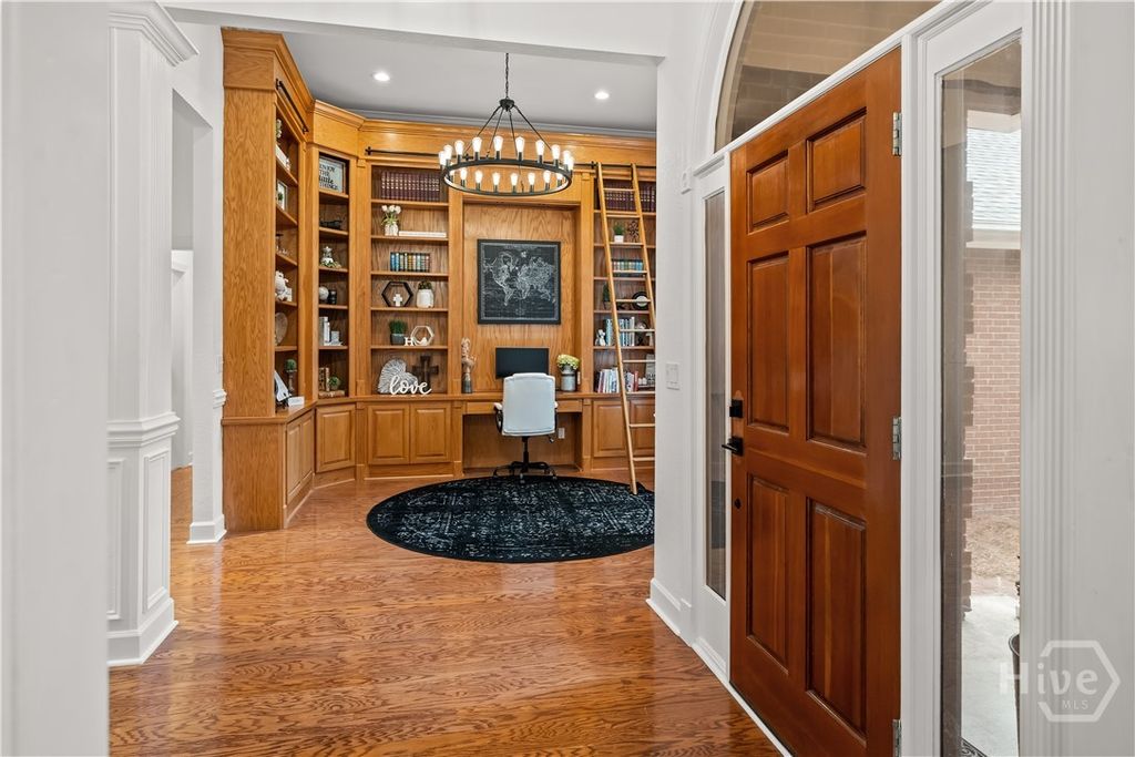 Image 5 of property listing at 572 Kelsall Drive, Richmond Hill, GA 31324
