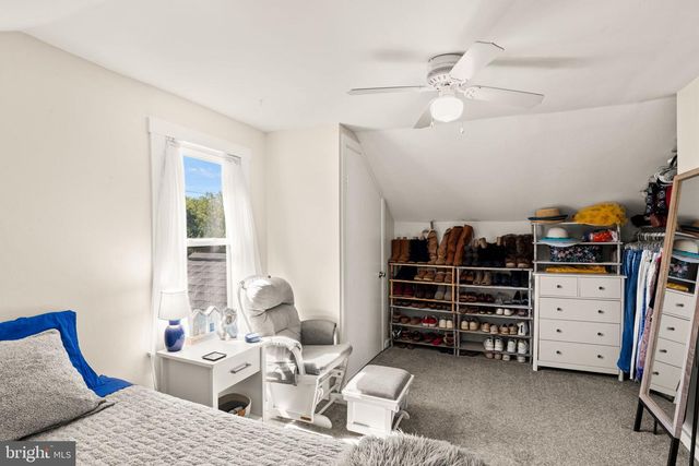 328 BEAVER RD, Harrisburg, PA 17112