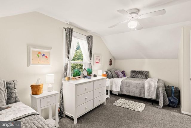 328 BEAVER RD, Harrisburg, PA 17112