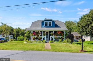 328 BEAVER RD, Harrisburg, PA 17112