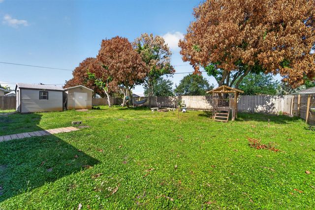 1911 SE Dock Street, Port St. Lucie, FL 34952