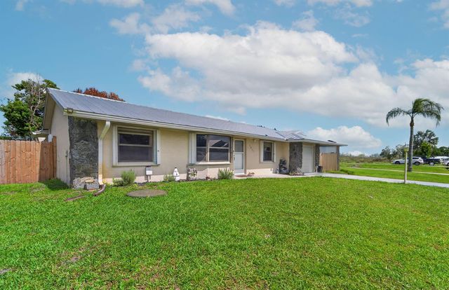 1911 SE Dock Street, Port St. Lucie, FL 34952