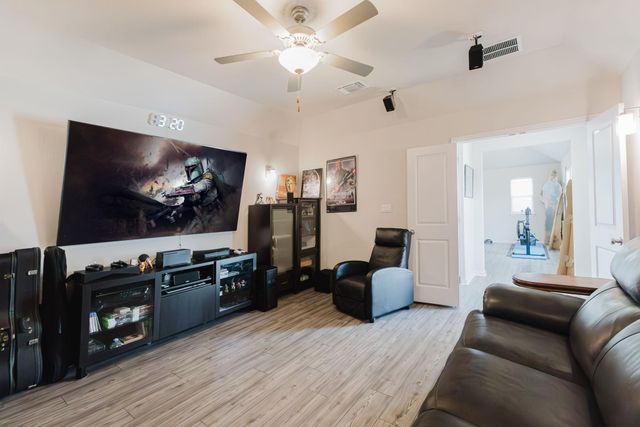 2021 Matlock CIR, Hutto, TX 78634