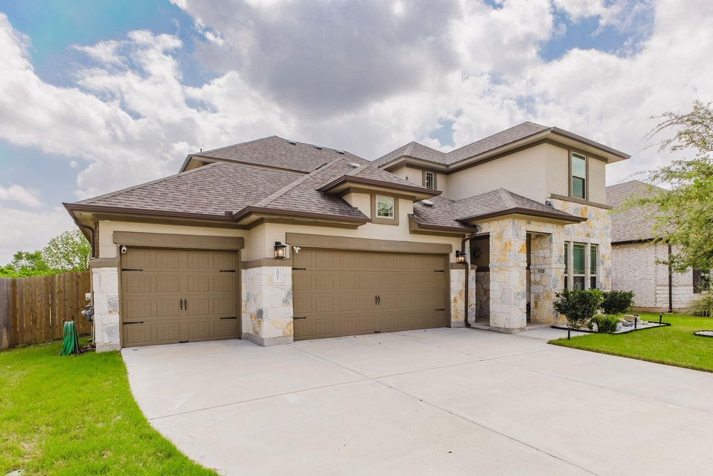2021 Matlock CIR, Hutto, TX 78634
