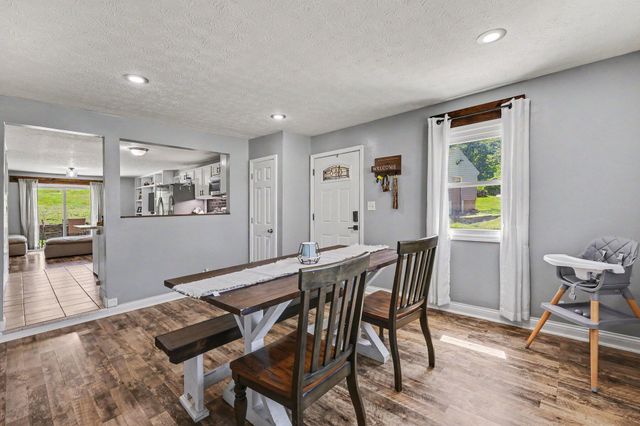 31 Central Avenue, Walton, KY 41094