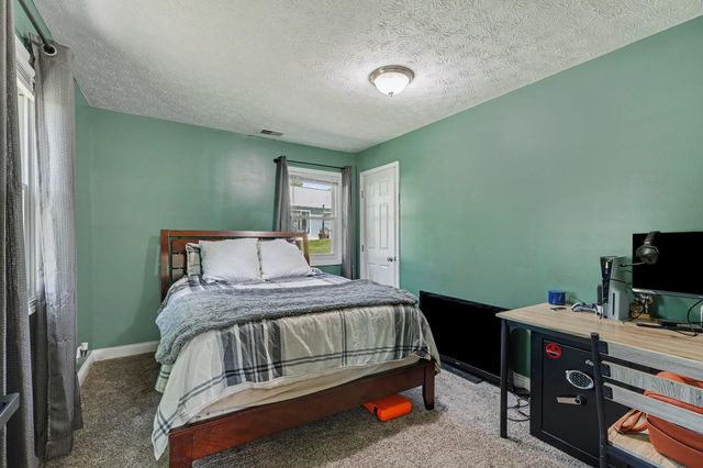 31 Central Avenue, Walton, KY 41094