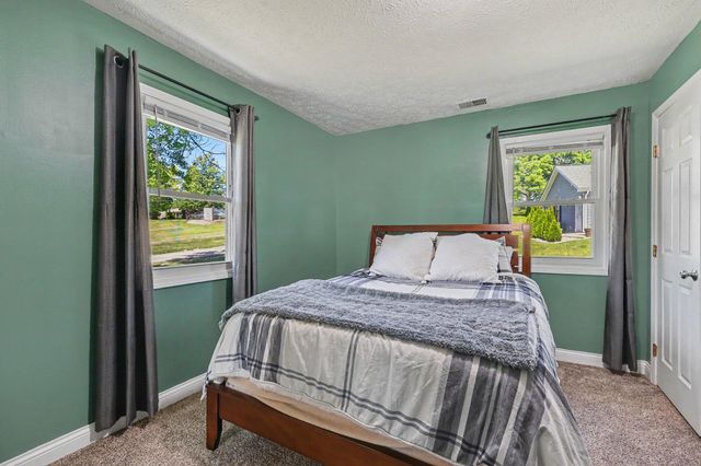 31 Central Avenue, Walton, KY 41094