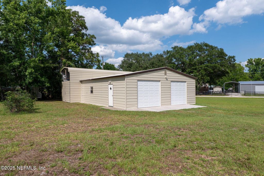 164 KINGFISH Avenue, Palatka, FL 32177