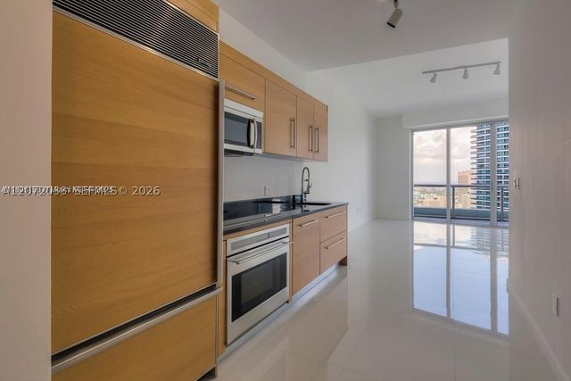 465 Brickell Ave 4104, Miami, FL 33131