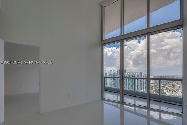 465 Brickell Ave 4104, Miami, FL 33131