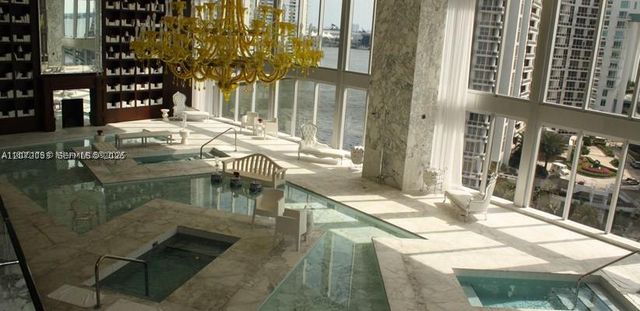 465 Brickell Ave 4104, Miami, FL 33131