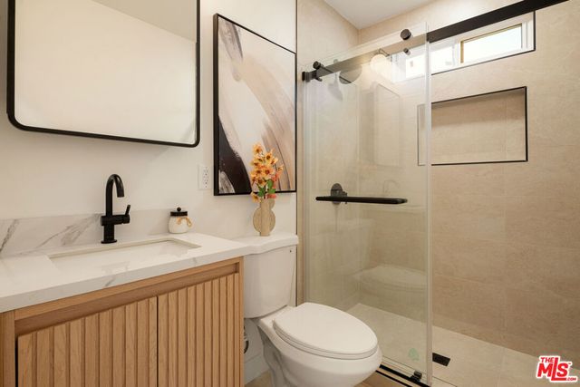 4224 6th Avenue, Los Angeles, CA 90008