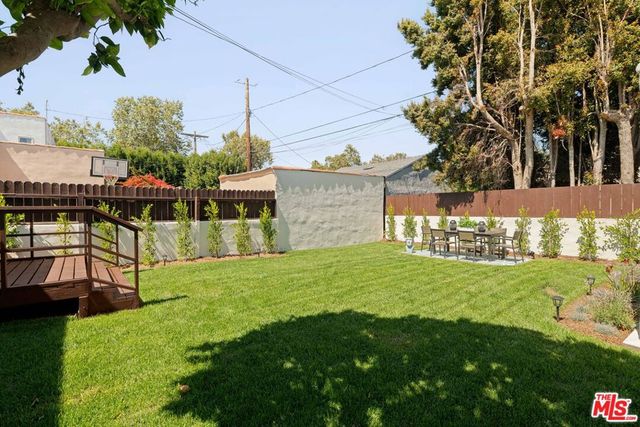 4224 6th Avenue, Los Angeles, CA 90008