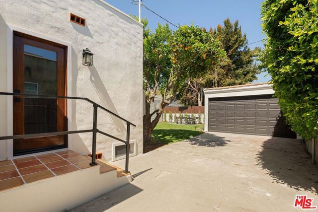 4224 6th Avenue, Los Angeles, CA 90008