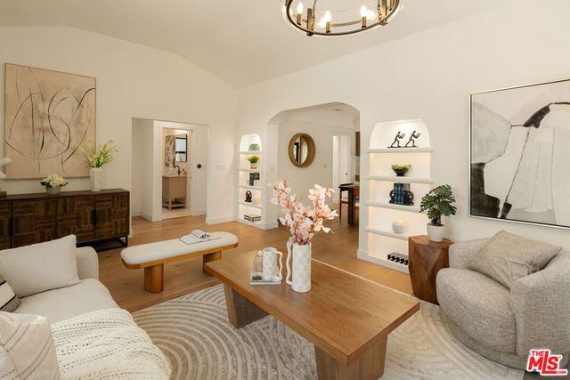 4224 6th Avenue, Los Angeles, CA 90008