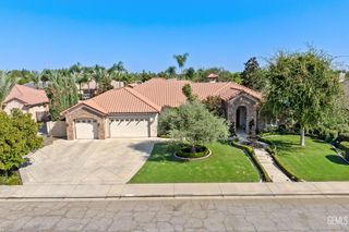 15918 Clos Du Val Avenue, Bakersfield, CA 93314