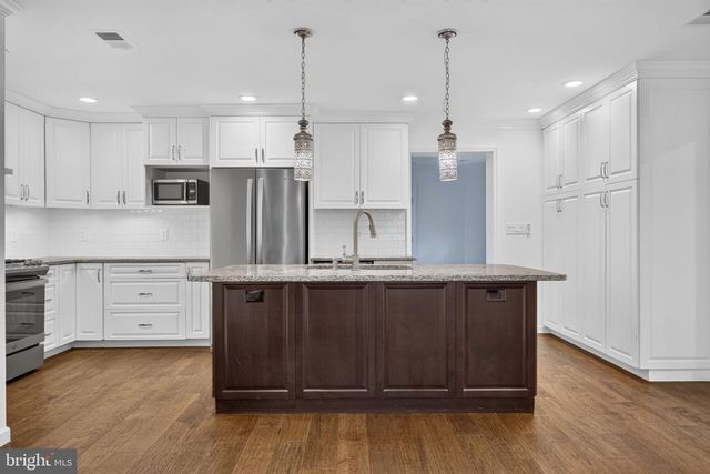 6101 TONTO CT, Alexandria, VA 22312