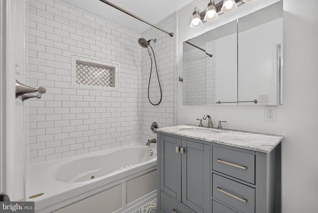 6101 TONTO CT, Alexandria, VA 22312