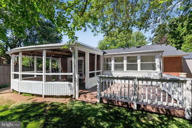 6101 TONTO CT, Alexandria, VA 22312