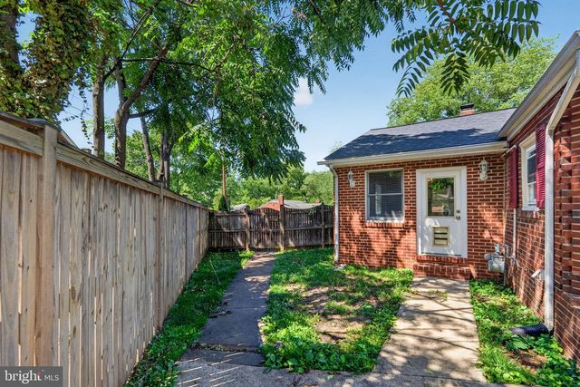 6101 TONTO CT, Alexandria, VA 22312